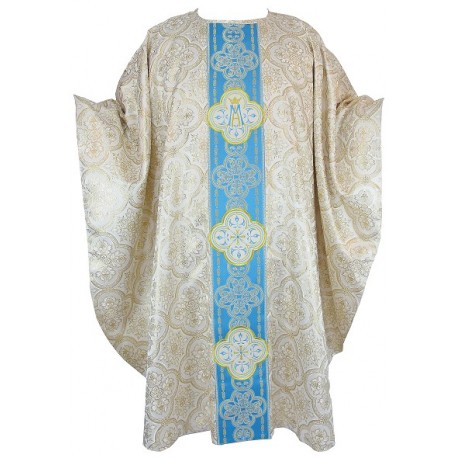 Chasuble en tissu damassé